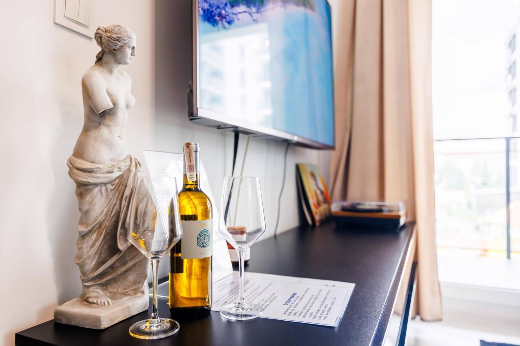 ז'שוב Luxury Apartment With Spa Bath- City Centre, Free Parking מראה חיצוני תמונה