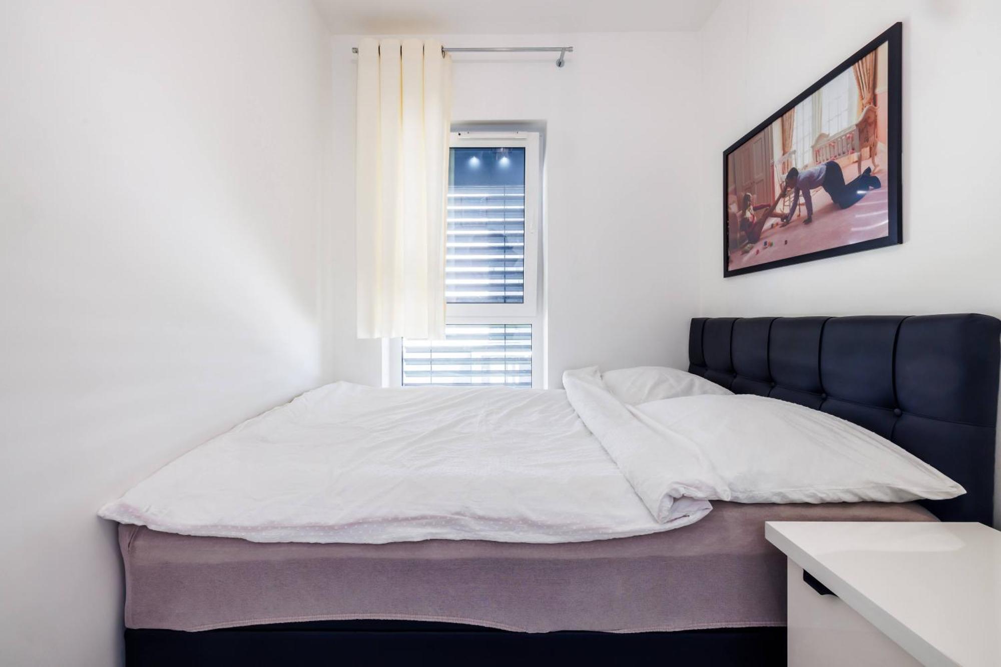 ז'שוב Luxury Apartment With Spa Bath- City Centre, Free Parking מראה חיצוני תמונה